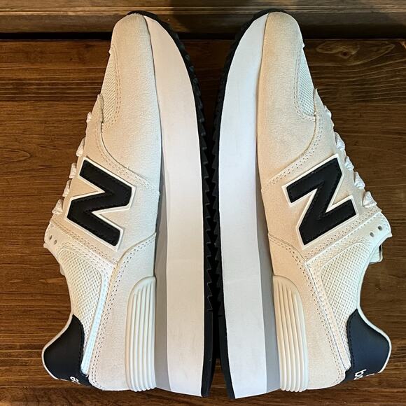 New Balance 574 Linen And Sea Salt Tennis Shoes Suede Mesh Women’s Size 9.5 - Picture 6 of 11